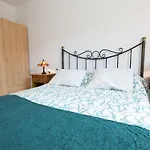 Apartamento Piso Amplio Y Luminoso Pegado Al Mar *