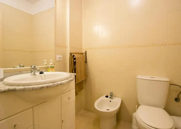 Piso Amplio Y Luminoso Pegado Al Mar 아파트