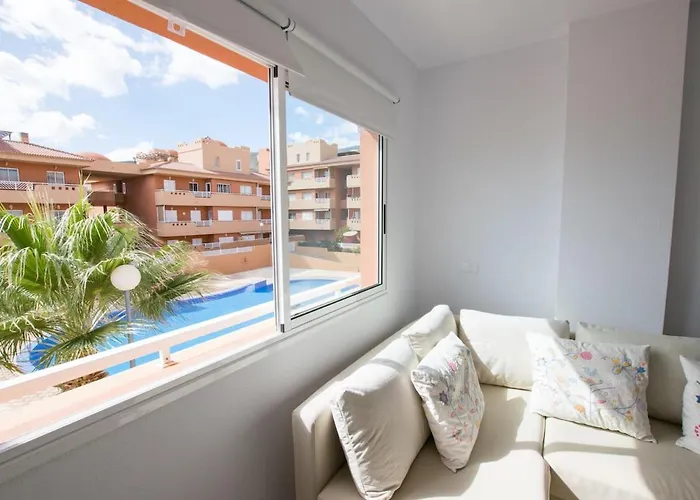 Piso Amplio Y Luminoso Pegado Al Mar 아파트 푸에르토 데 기마르